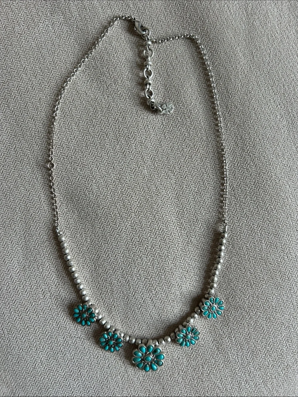 Lucky Brand Silver Tone Turquoise Daisy Blossom Collar Choker/Necklace 19in+2in